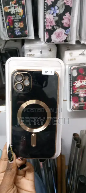 iPhone 11 Magsafe Plating TPU Phone Case With Lens Film(Bla