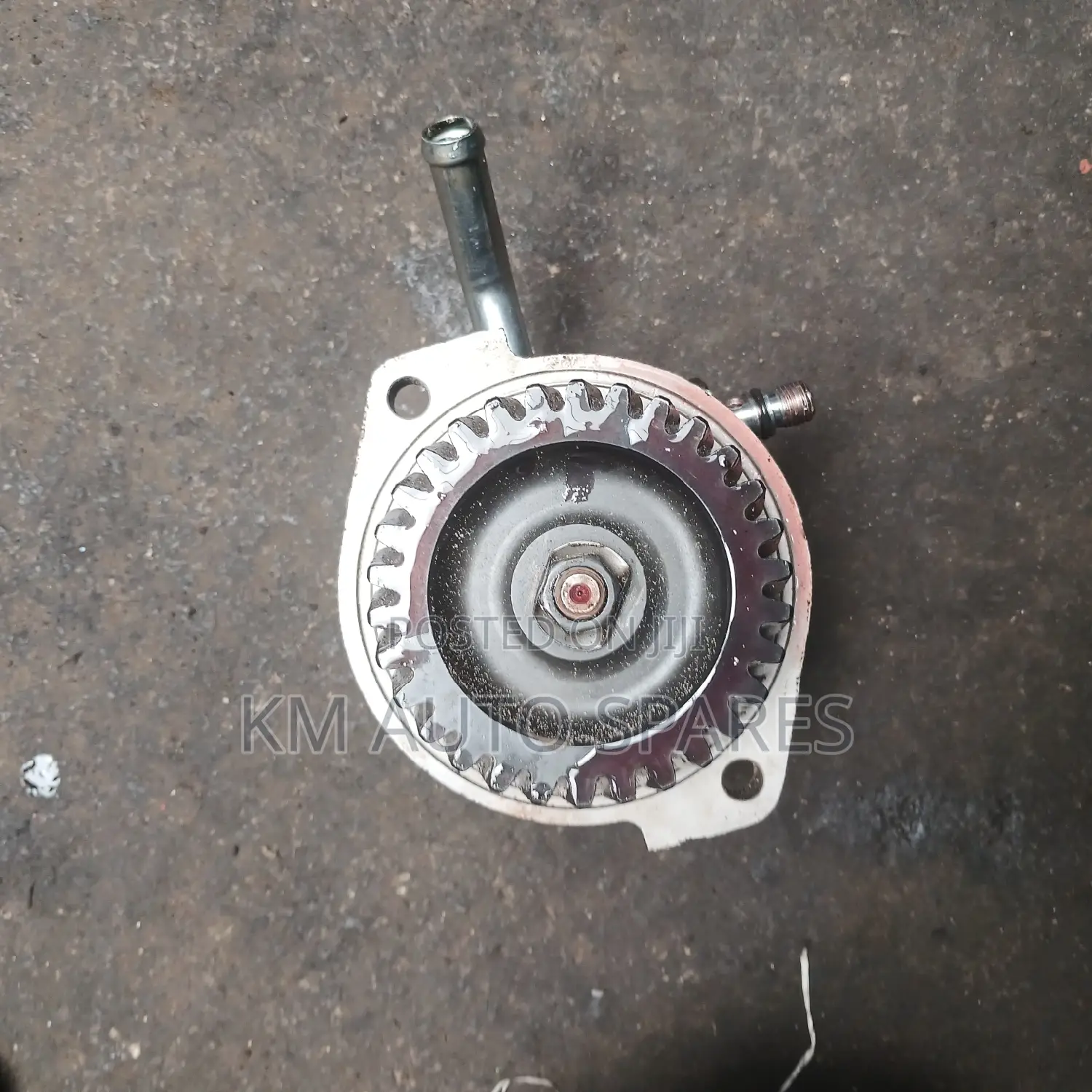 Isuzu 4.3 Power Steering Pump for Isuzu Npr, Nqr, Nps, Elf.