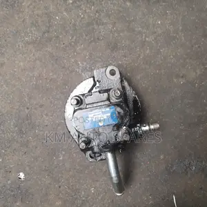 Isuzu 4.3 Power Steering Pump for Isuzu Npr, Nqr, Nps, Elf.