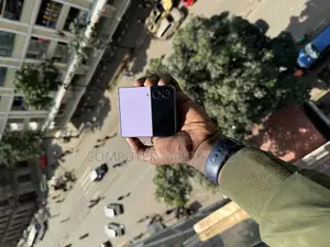 Samsung Galaxy Z Flip4 512 GB Purple