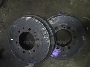 Toyota Hiace 7 L Drums
