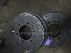 Toyota Hiace 7 L Drums