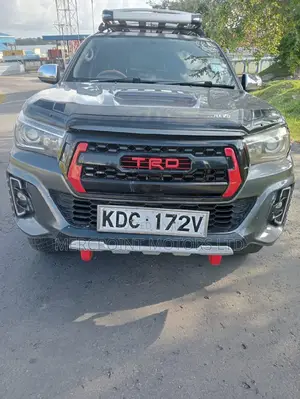 Toyota Hilux 2014 Gray