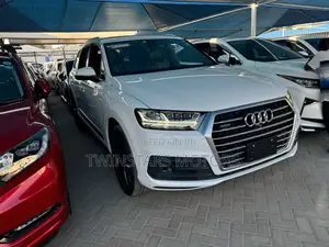 Audi Q7 3.0T Premium AWD quattro 2017 White