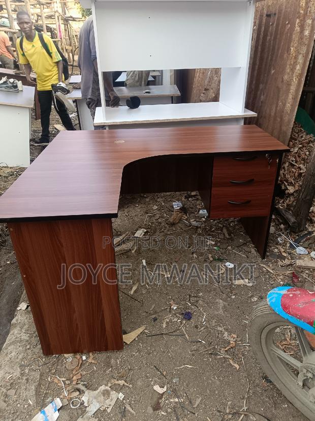 L Shape Reception Desk  - thumbnail 2