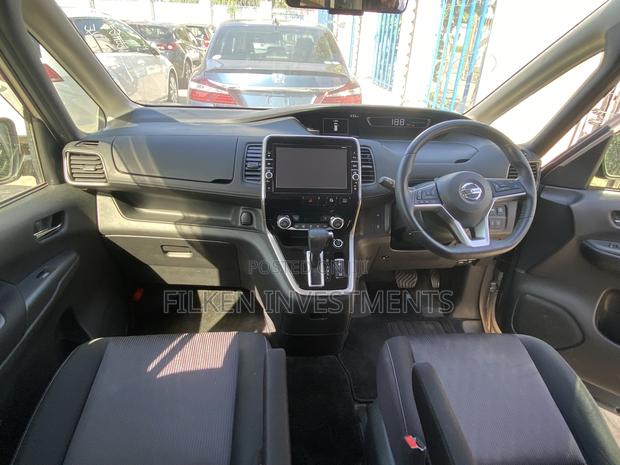 Nissan Serena 2018 Beige - thumbnail 6