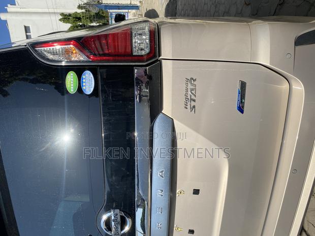 Nissan Serena 2018 Beige - thumbnail 9