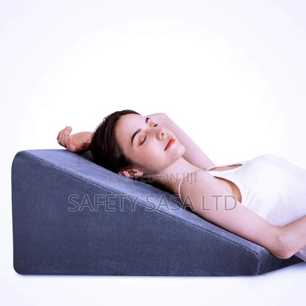 Wedge Pillow - thumbnail 3