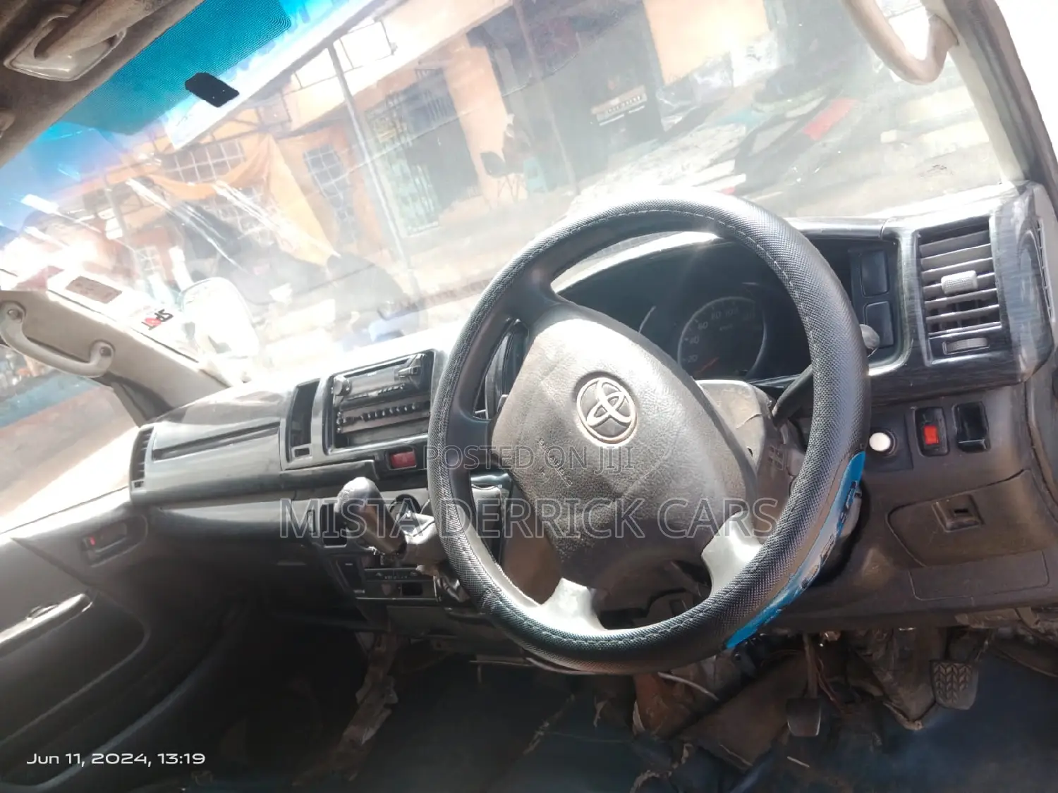 Toyota HiAce 2008 Silver