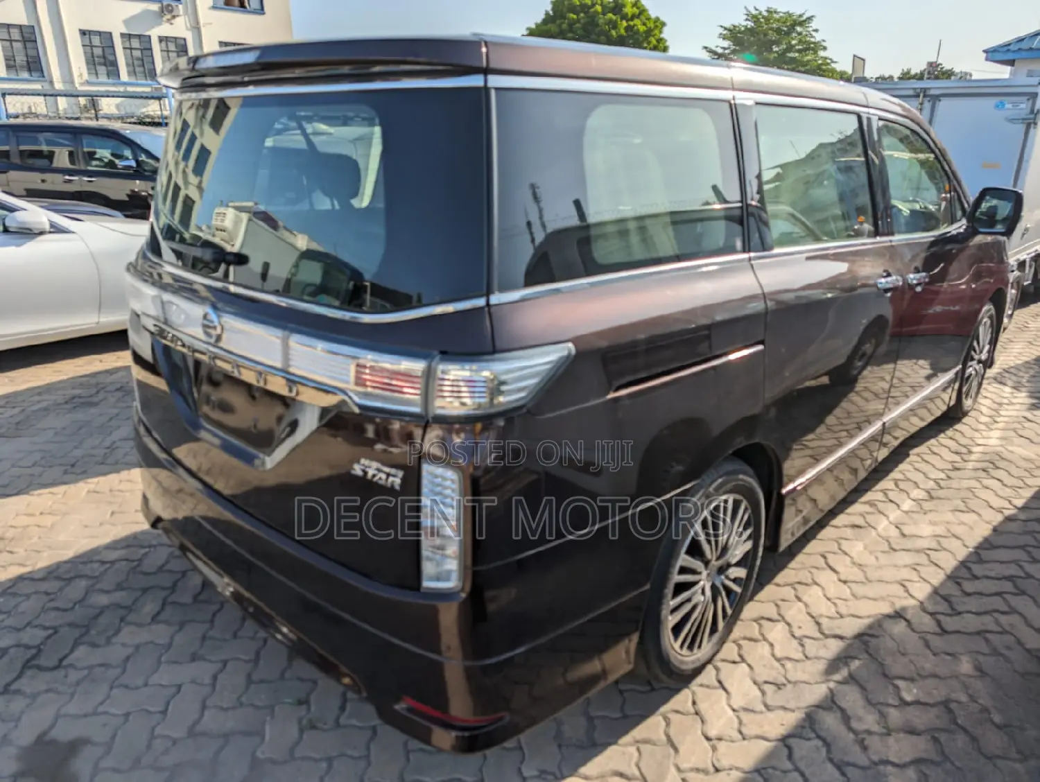 Nissan Elgrand 2018 Brown