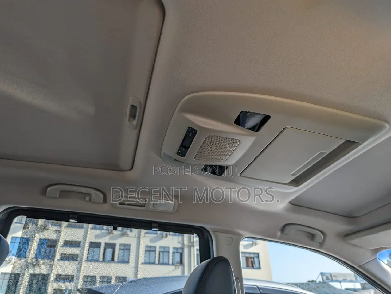 Nissan Elgrand 2018 Brown