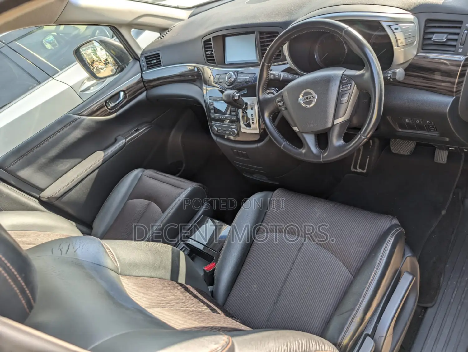 Nissan Elgrand 2018 Brown