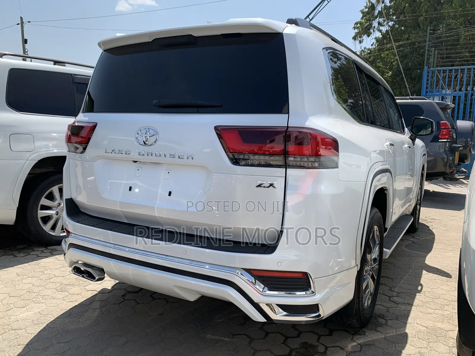 Toyota Land Cruiser 3.5 Petrol 4WD 2022 White