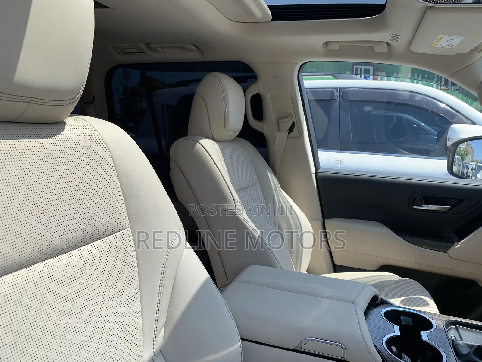 Toyota Land Cruiser 3.5 Petrol 4WD 2022 White