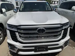 Toyota Land Cruiser 3.5 Petrol 4WD 2022 White