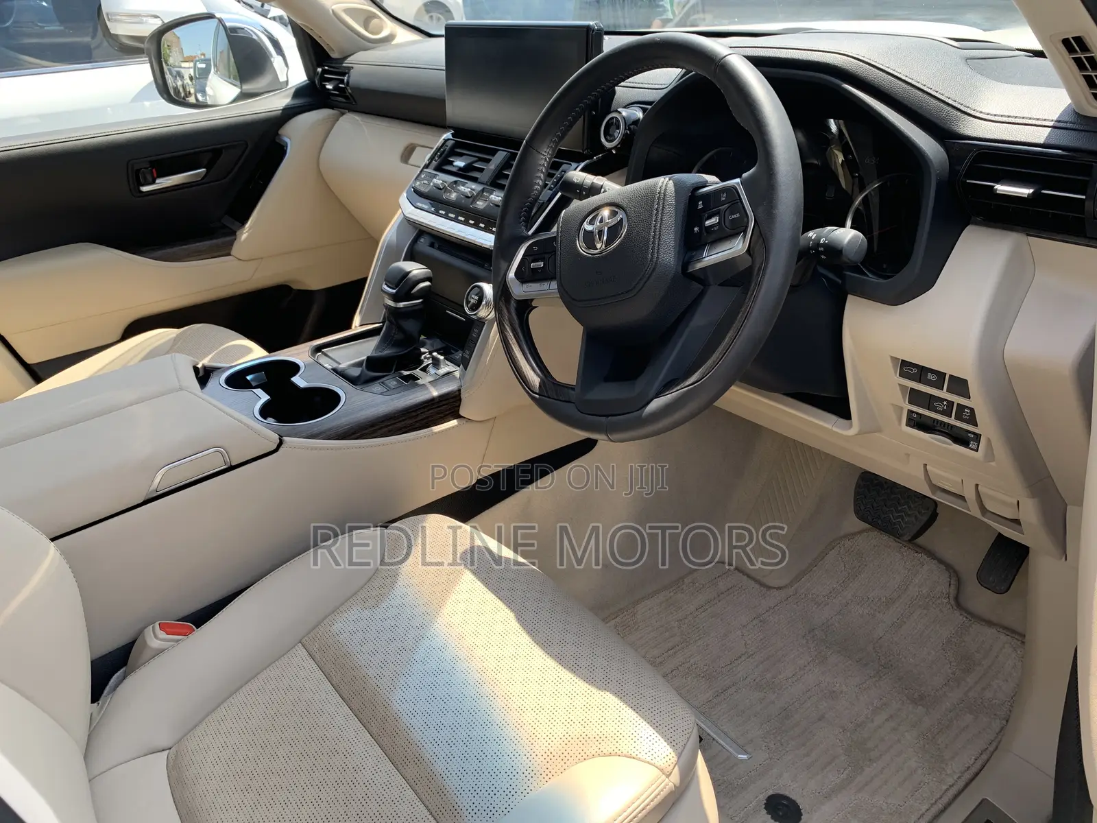 Toyota Land Cruiser 3.5 Petrol 4WD 2022 White