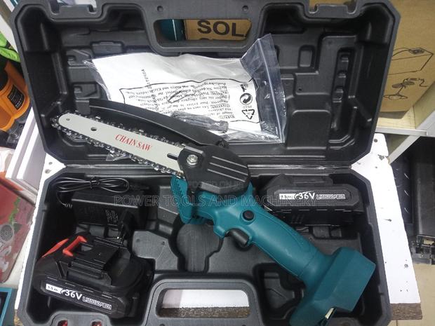 Handheld 6" Cordless Chainsaw - main view