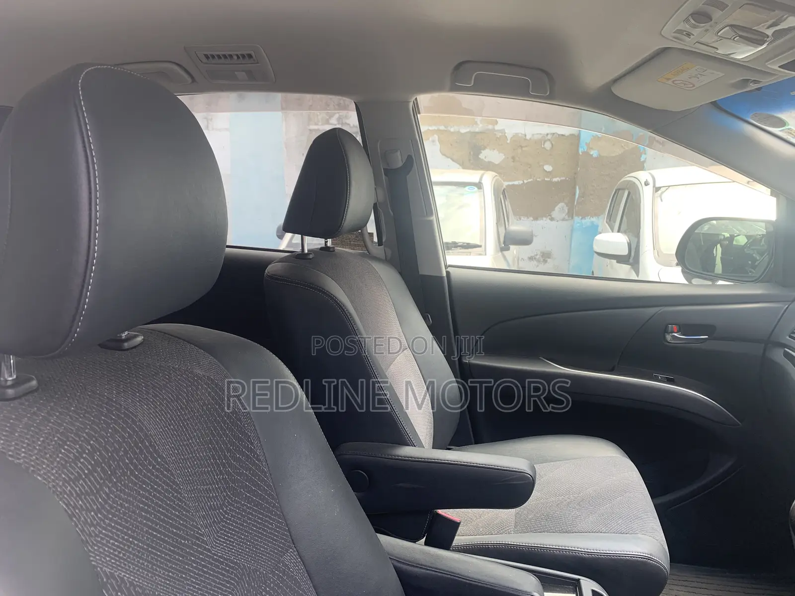 Toyota Estima 2016 White