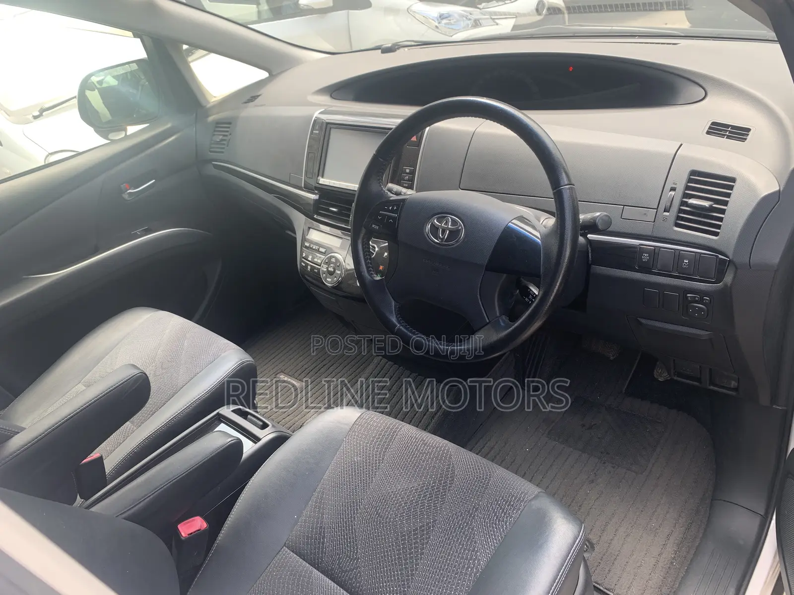 Toyota Estima 2016 White