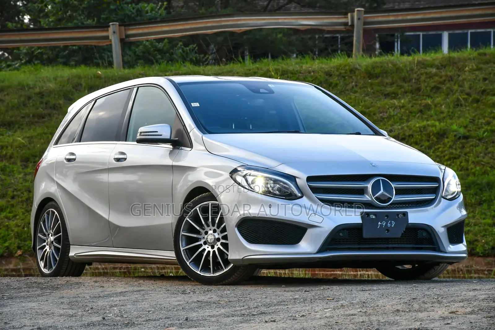 Mercedes-Benz B-Class Base B 250e 2017 Silver