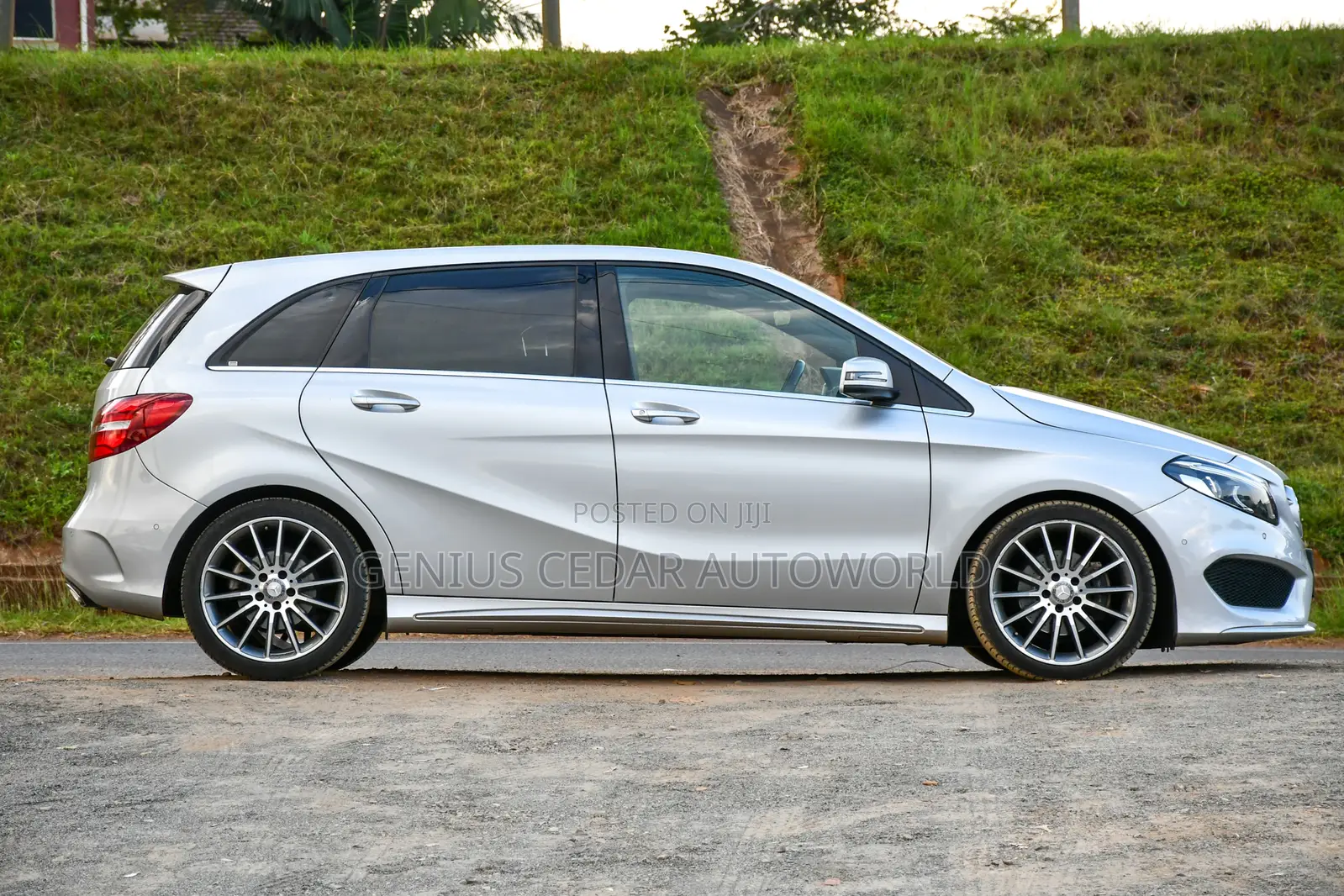 Mercedes-Benz B-Class Base B 250e 2017 Silver