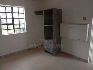 5bdrm Maisonette in Membley for rent