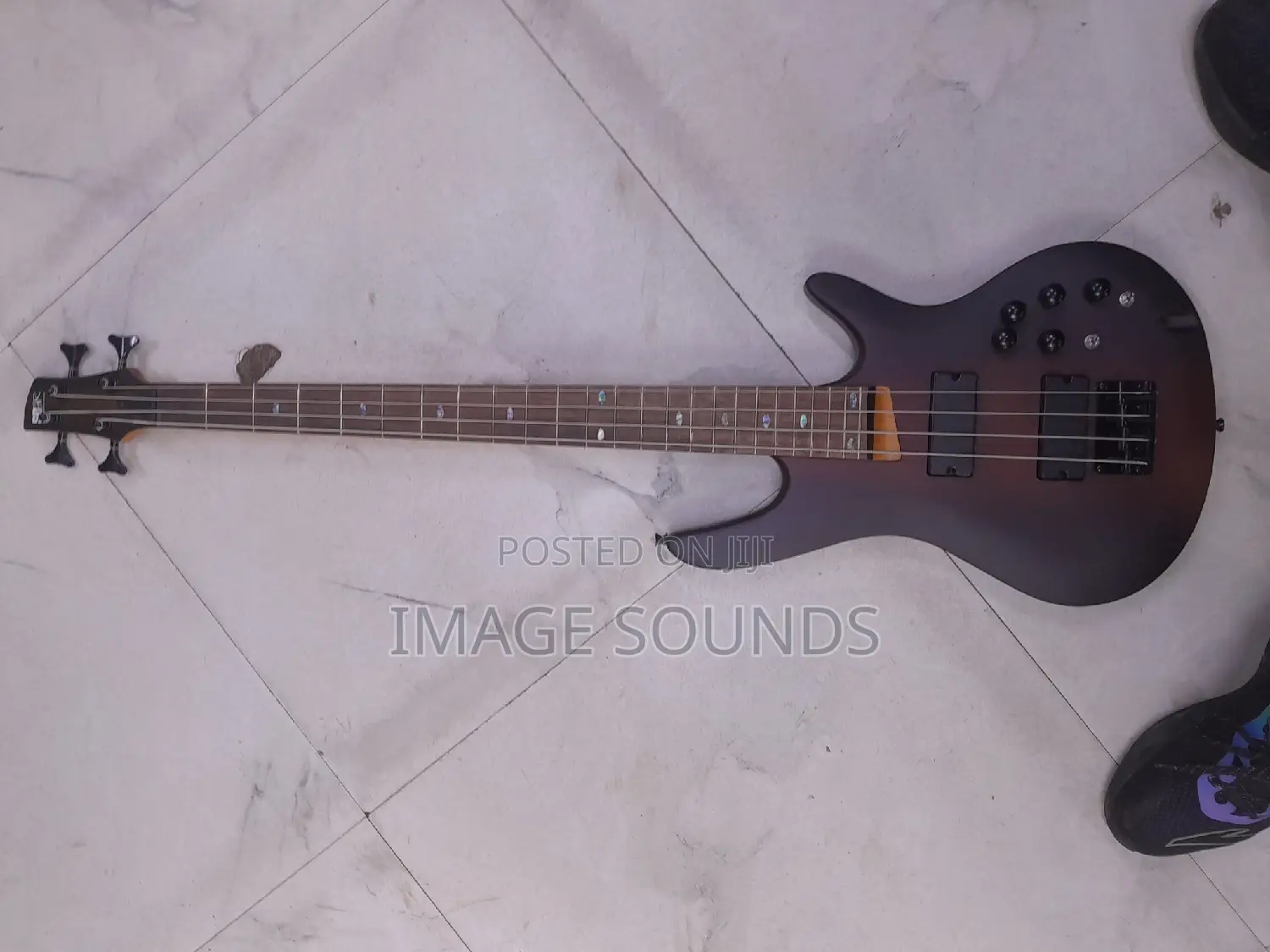 Ibanez 4 String Bass Guita Active