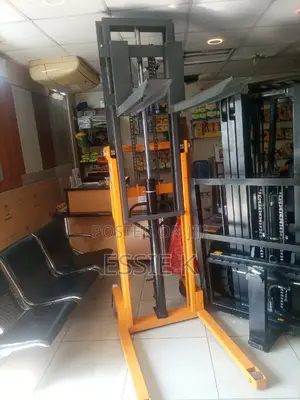 2tons Hydraulic Hand Stacker/Winch Truck Stacker