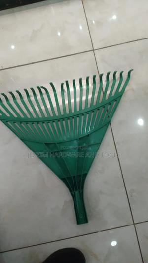Leaf Rake Heavy Duty - thumbnail 2