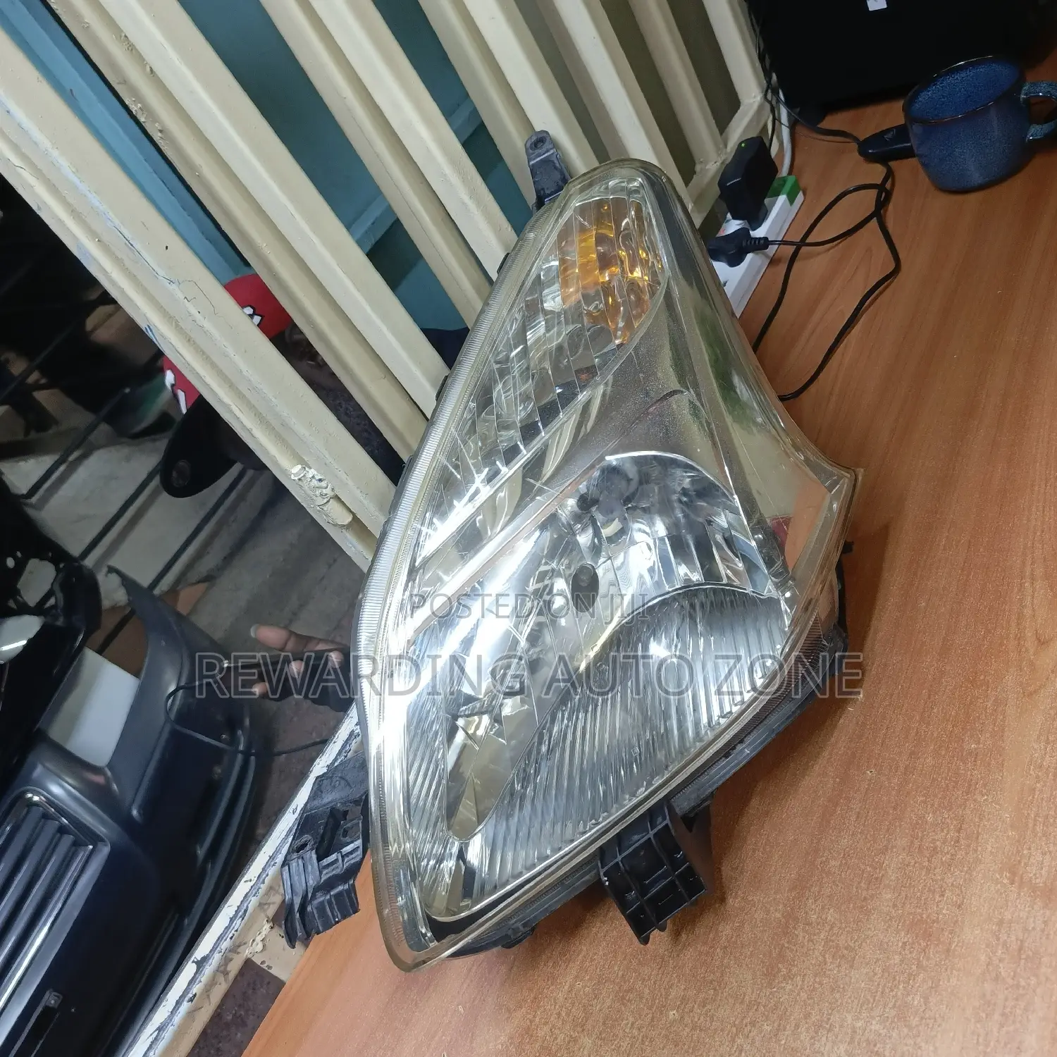 Ractis 2006 Headlight Non Xenon