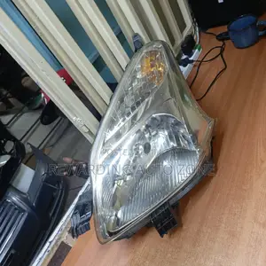 Ractis 2006 Headlight Non Xenon