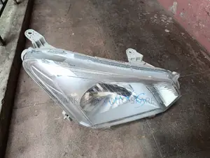 Isuzu D Max Headlight 2013