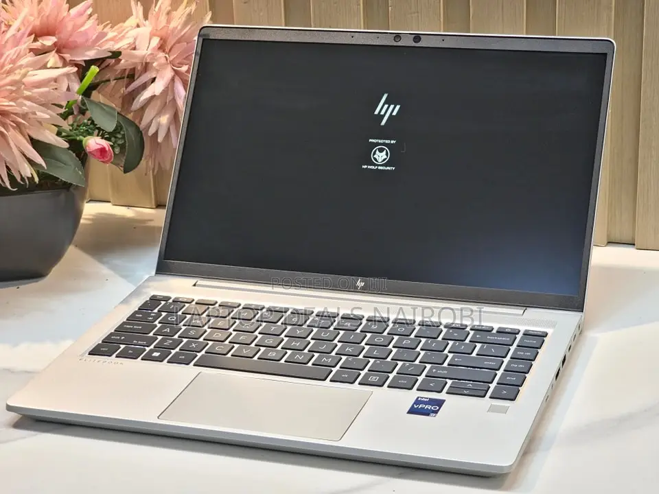 Laptop HP EliteBook 640 G10 16GB Intel Core I5 SSD 256GB