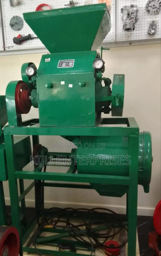 Grade One Machine Roller Mill With Crusher - main view