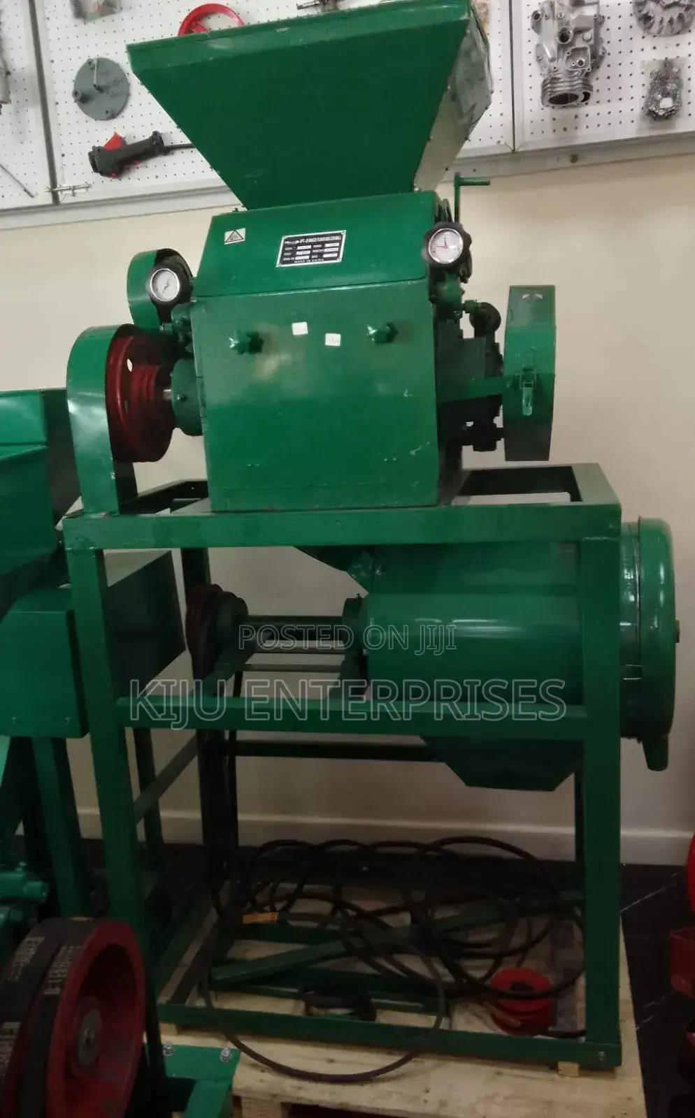 Grade One Machine Roller Mill With Crusher
