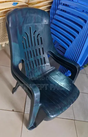 Green Relaxo Chair With Arms.