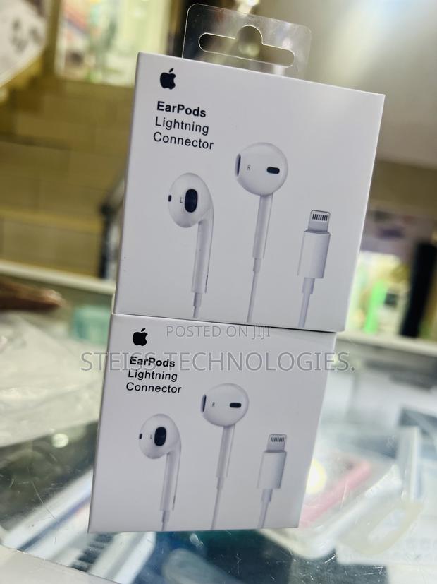 iPhone-lightning. Earphones. - main view