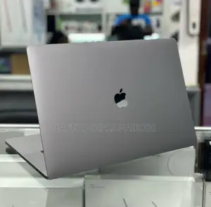 Laptop Apple MacBook Pro 2018 16GB Intel Core I7 SSD 256GB