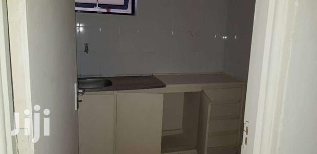 Warehouse To Let - thumbnail 7