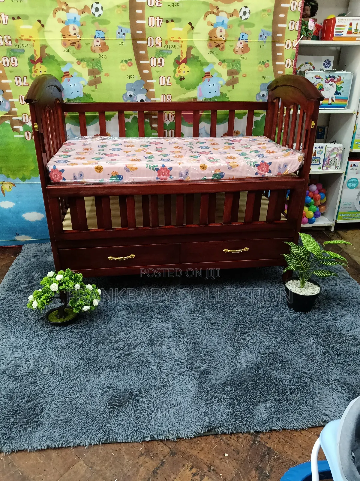 Mahogany Baby Cot / Baby Cot