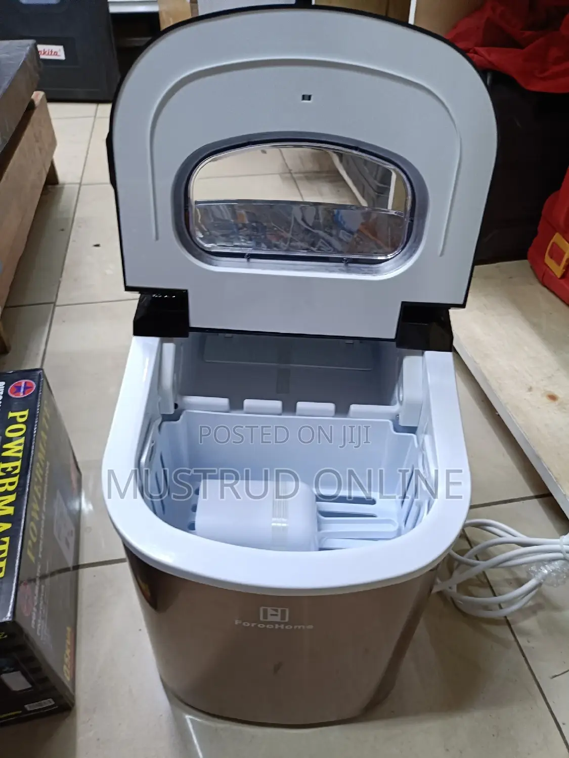 Ice Cube Maker