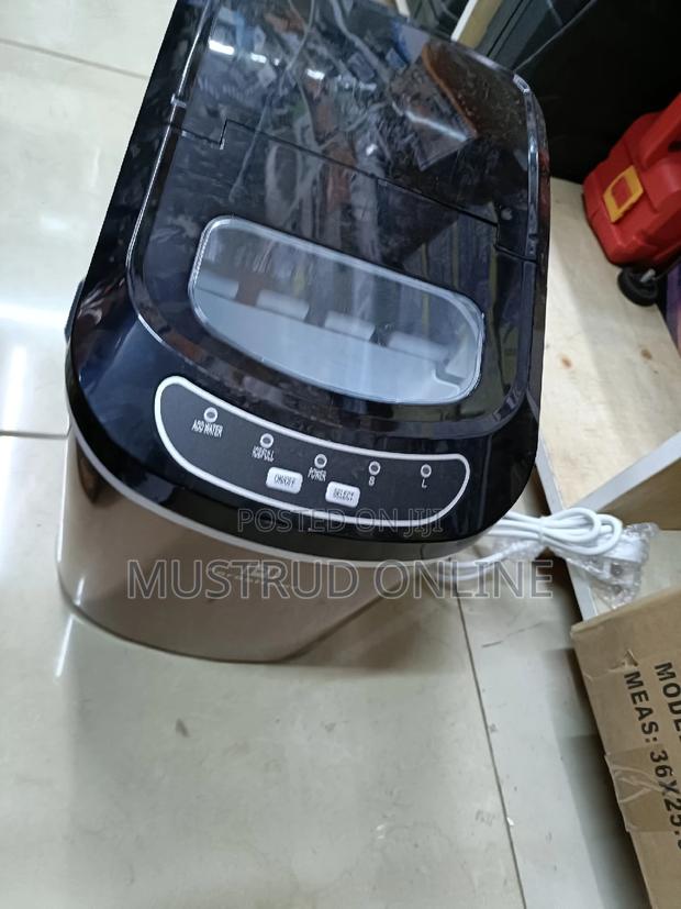 12kg Ice Cube Machine - main view