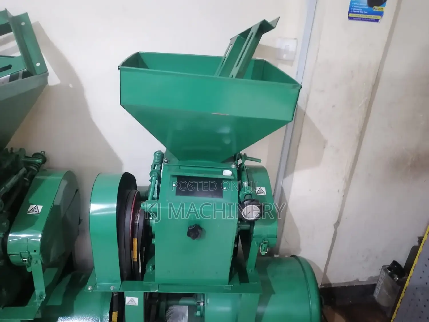 Maize Flour Roller Mill Complete With Motor,Crusher Starter