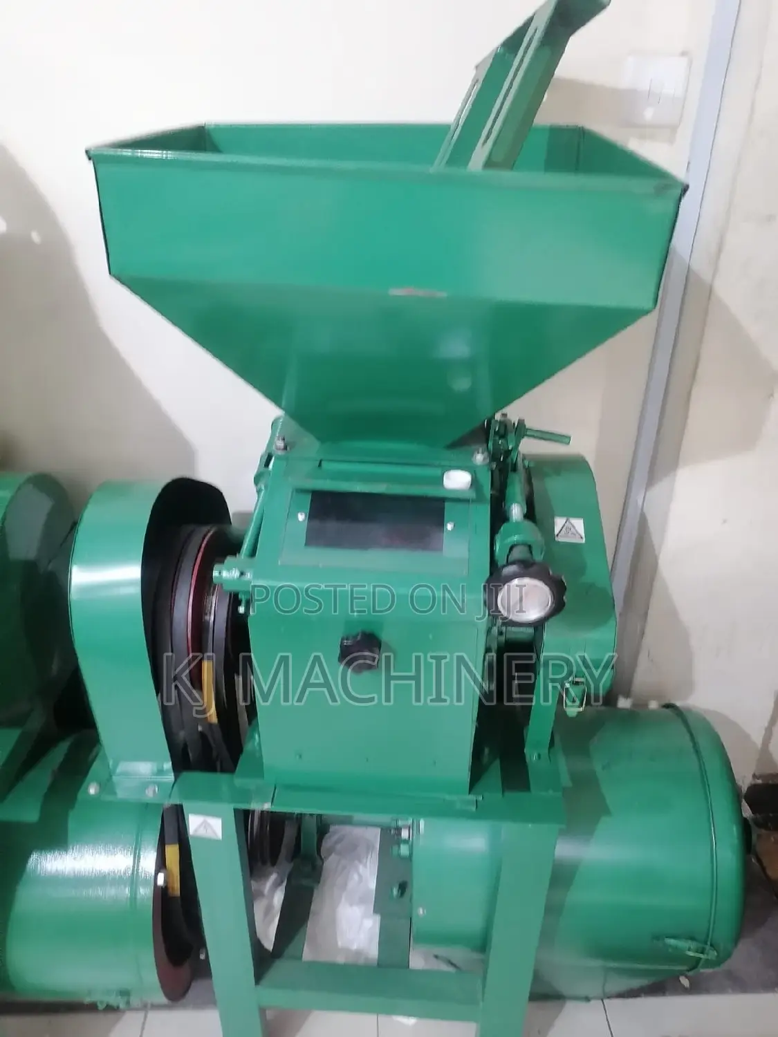 Maize Flour Roller Mill Complete With Motor,Crusher Starter