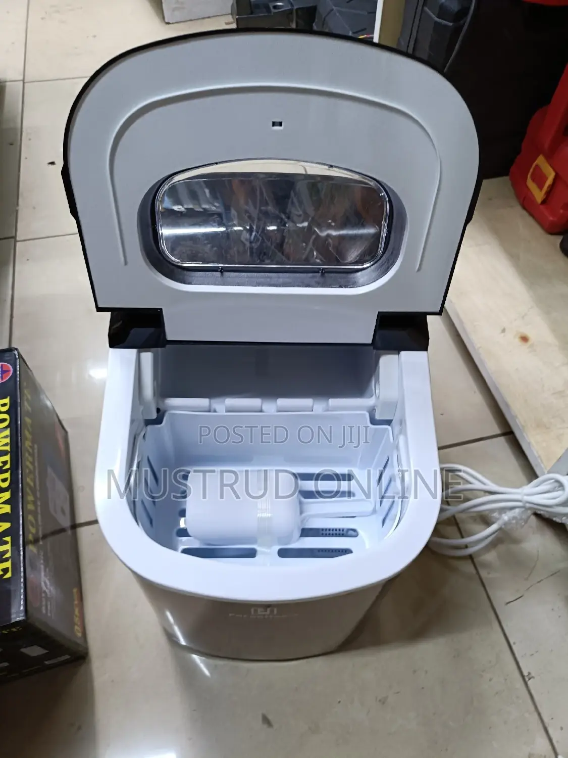 Electric Ice Cube Maker