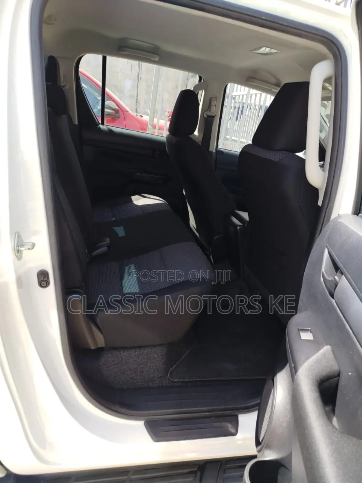 Toyota Hilux 2018 White