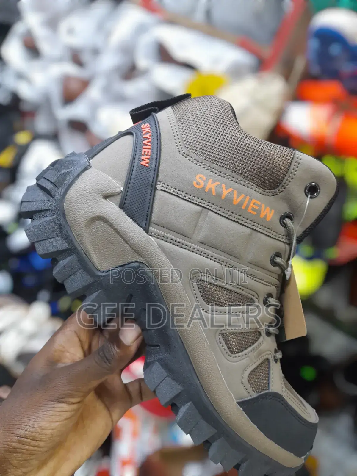 All Weather Weather Hiking Boots >Skyview Hiking Boots