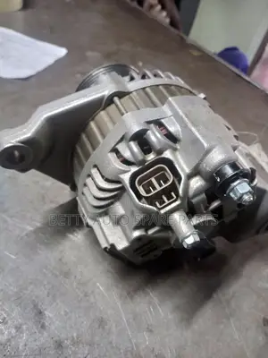 Mitsubishi Fuso Alternator
