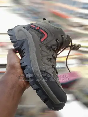 Kids Hiking Boots >Skyview Hiking Boots Size 36-39