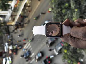 Apple Watch SE 44MM - thumbnail 2